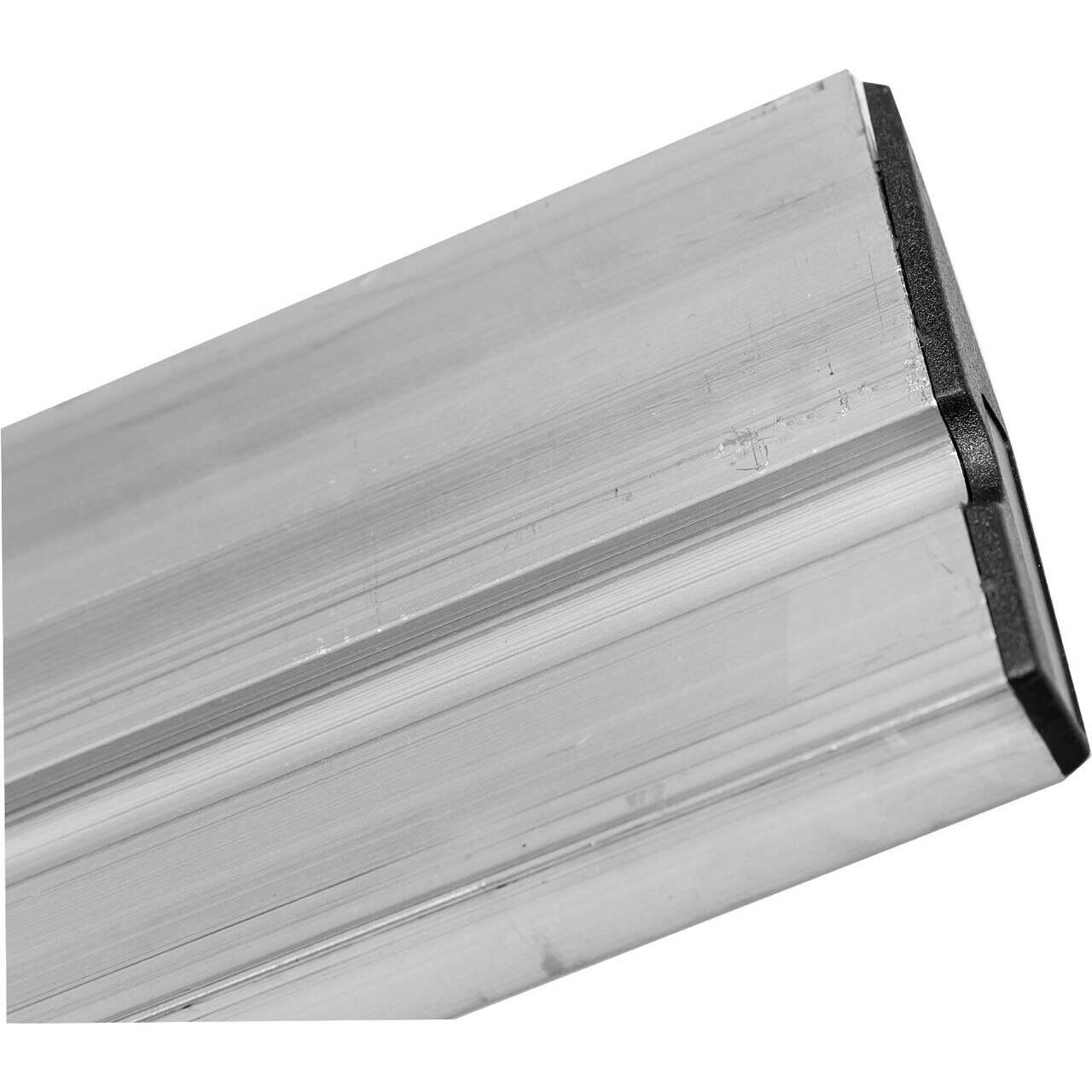 Dreptar trapez, aluminiu, 150 cm, Richmann, detaliu profil trapezoidal